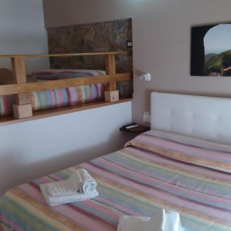 Casa Vacanze B&B Ondes 卡梅罗塔 外观 照片