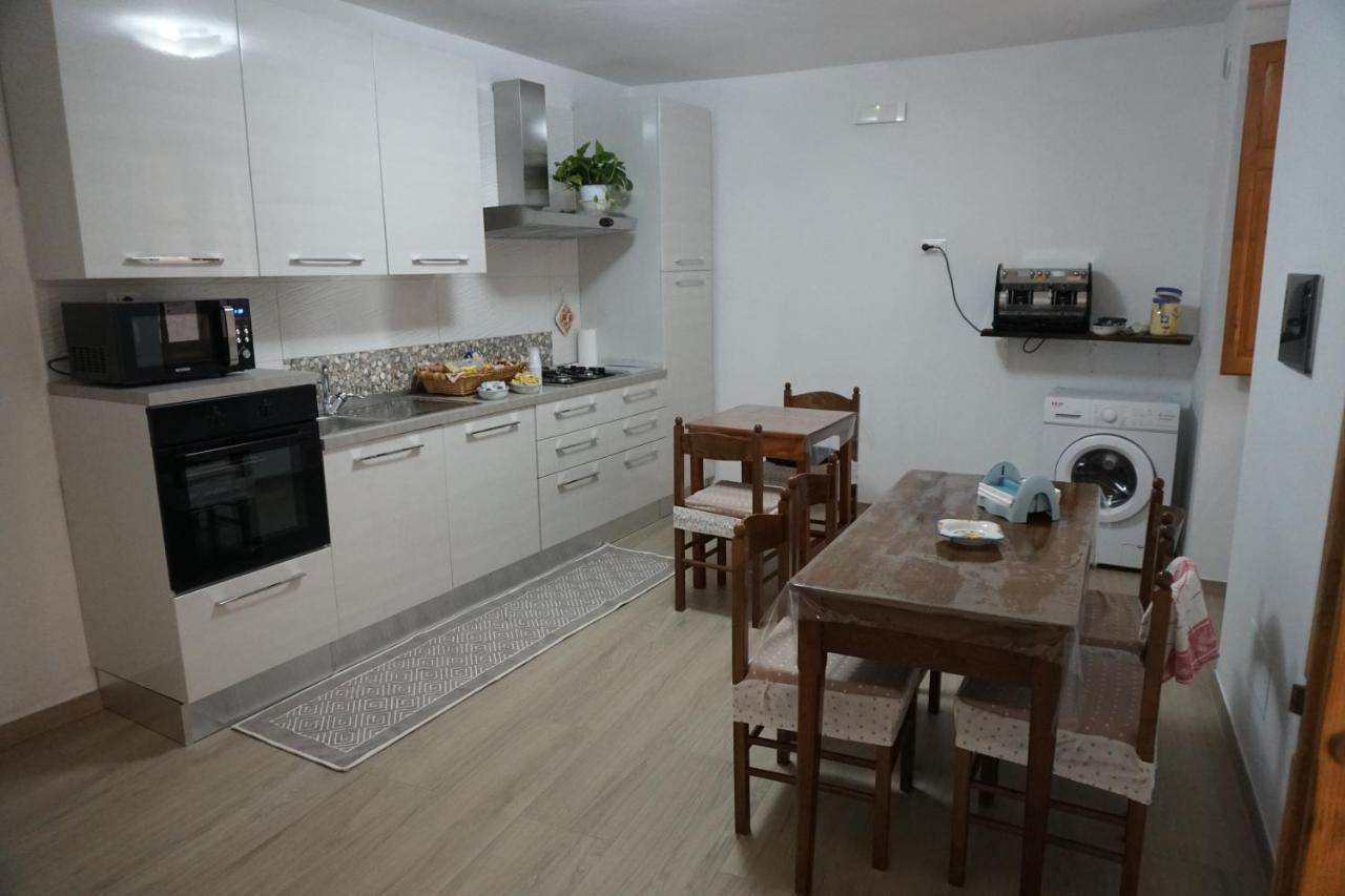 Casa Vacanze B&B Ondes 卡梅罗塔 外观 照片