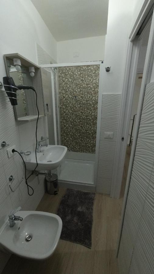 Casa Vacanze B&B Ondes 卡梅罗塔 外观 照片
