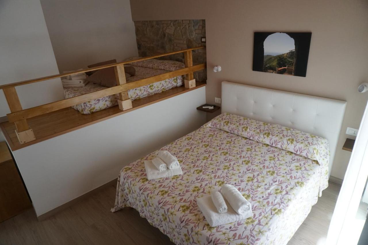 Casa Vacanze B&B Ondes 卡梅罗塔 外观 照片