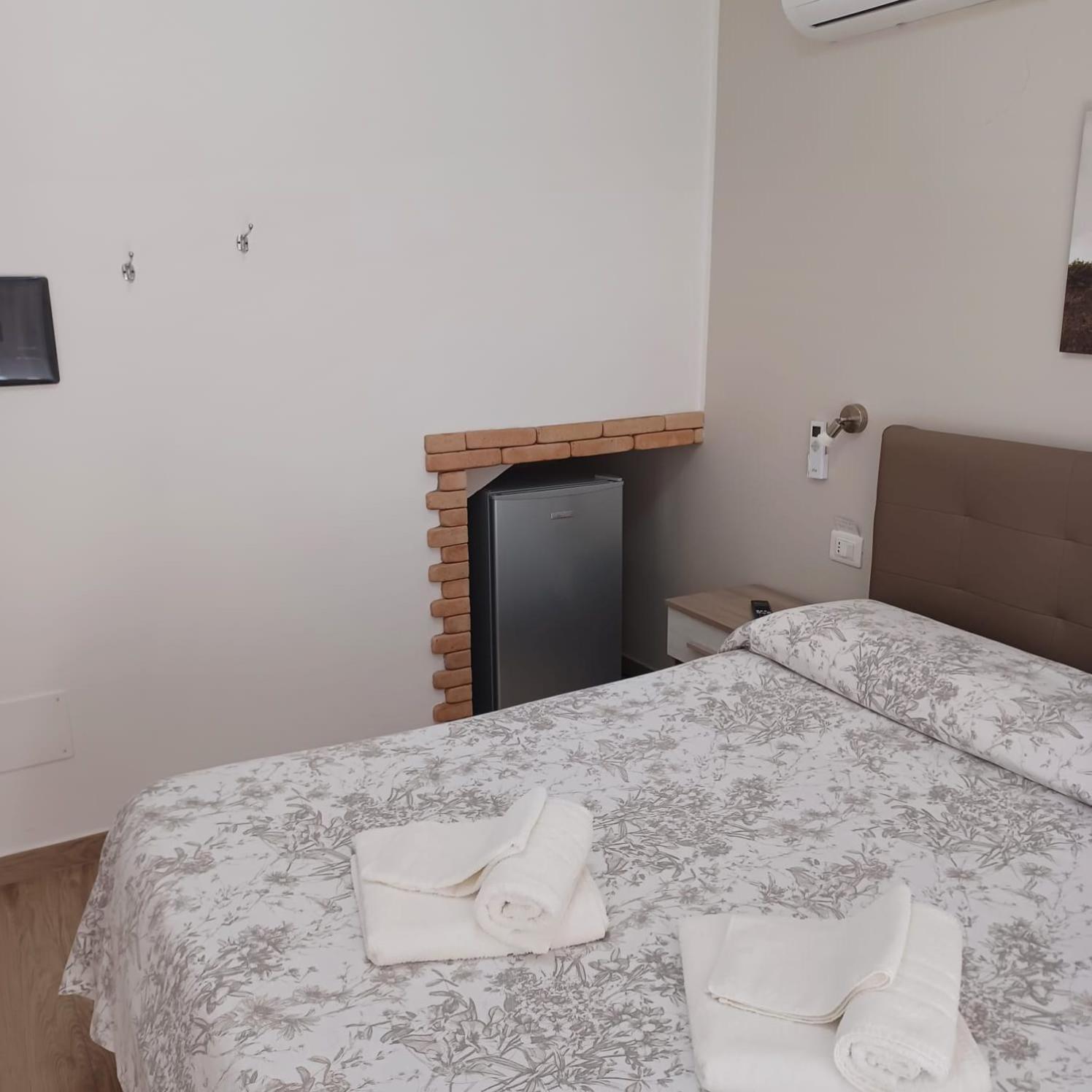 Casa Vacanze B&B Ondes 卡梅罗塔 外观 照片
