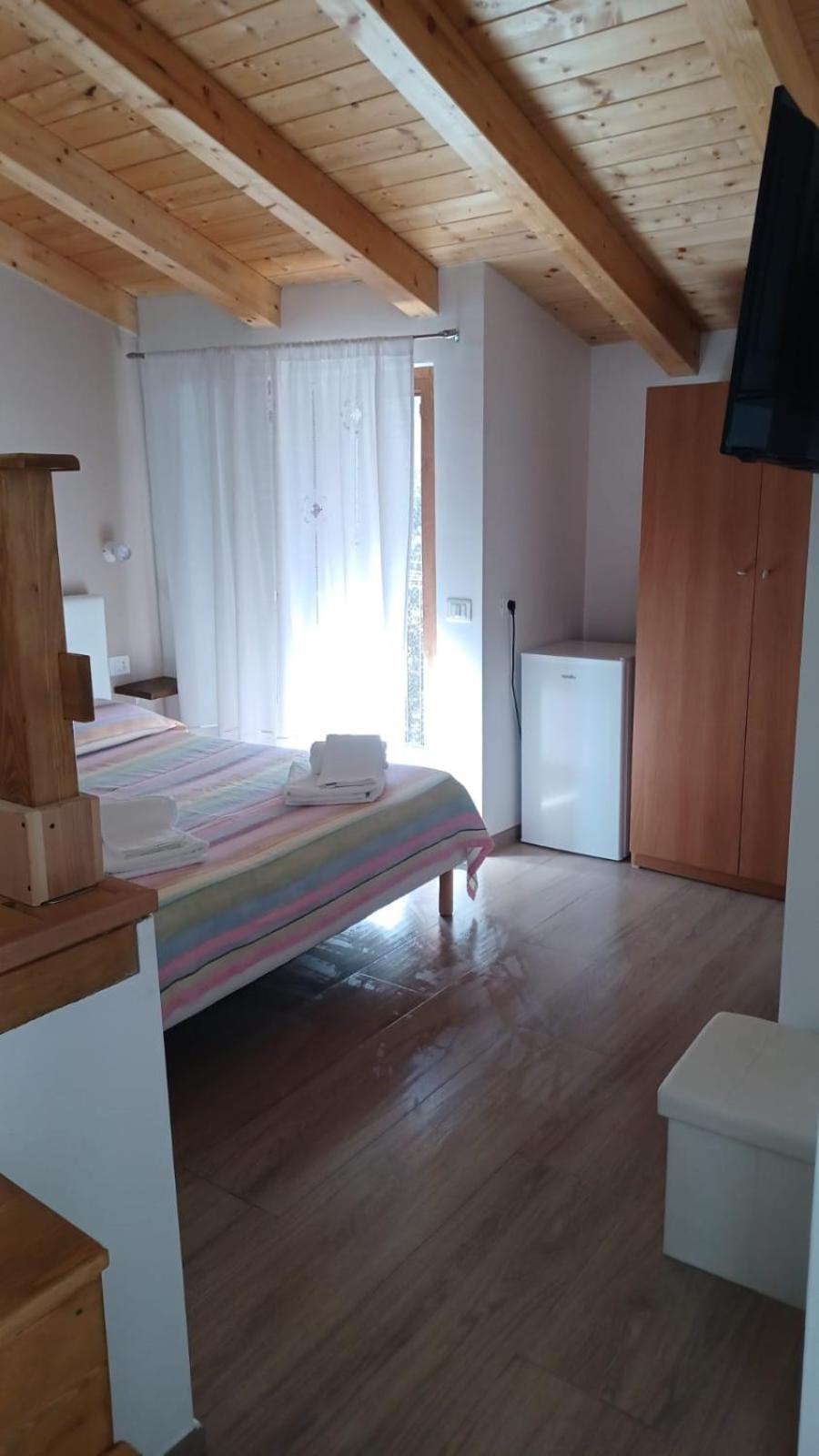 Casa Vacanze B&B Ondes 卡梅罗塔 外观 照片